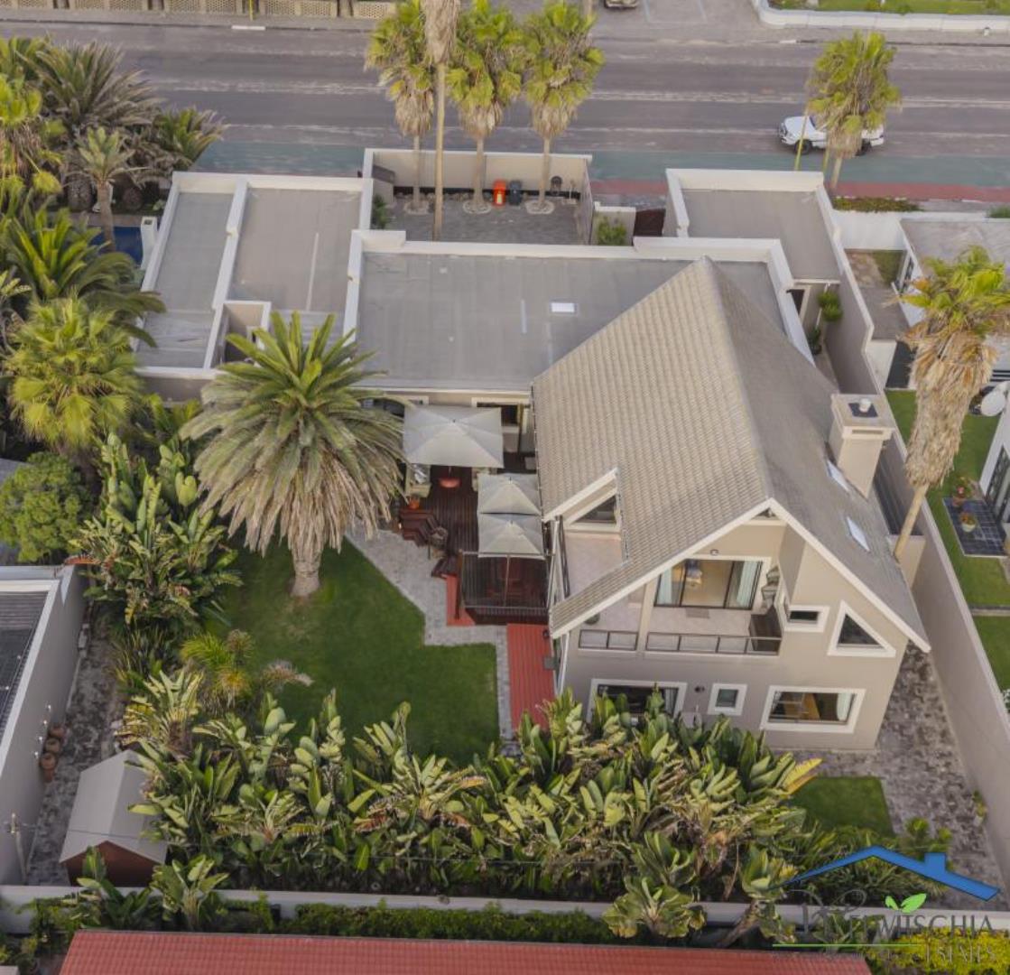 5 Bedroom House for Sale - Erongo