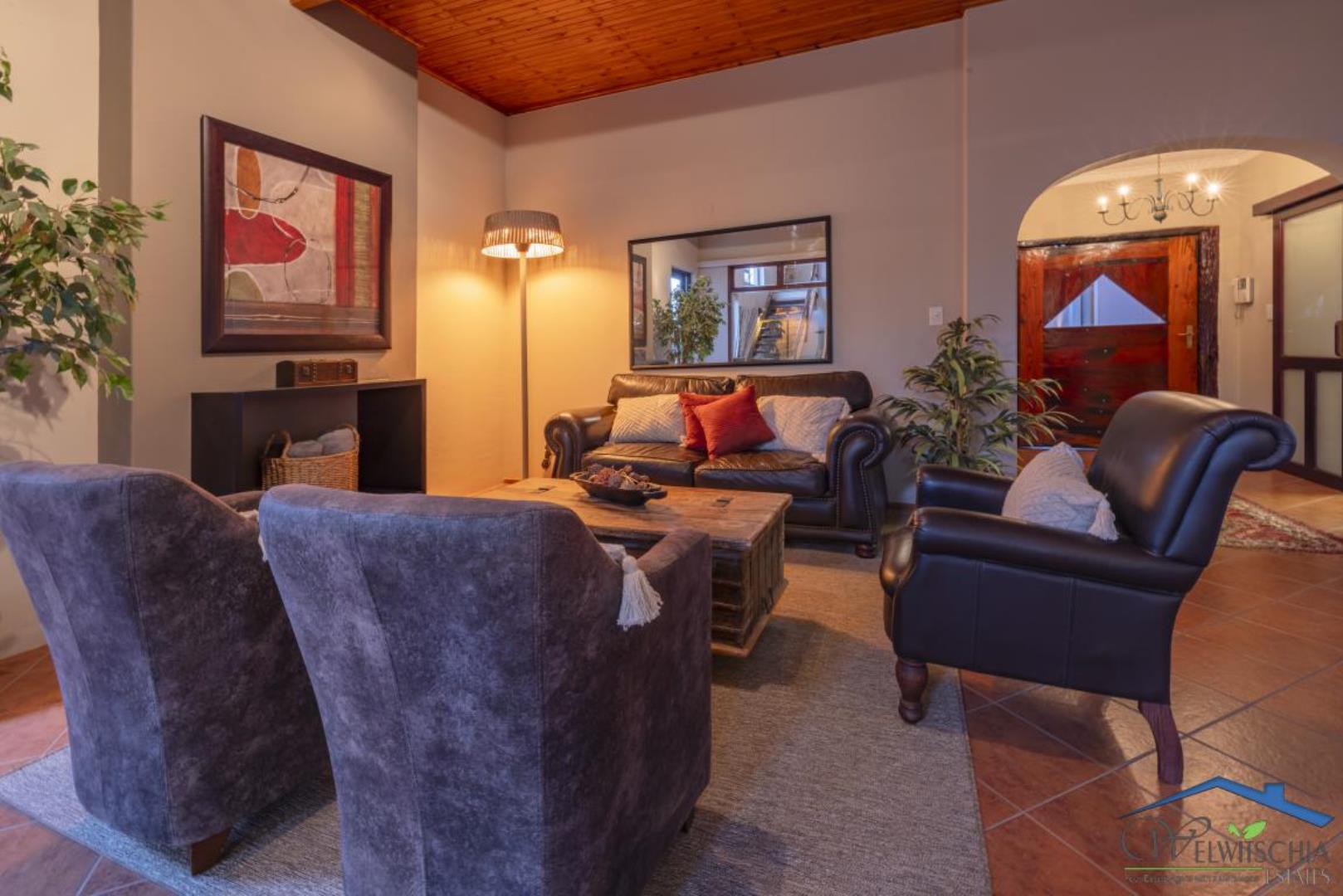 740244_mini_80StrandStreet-1112.jpg