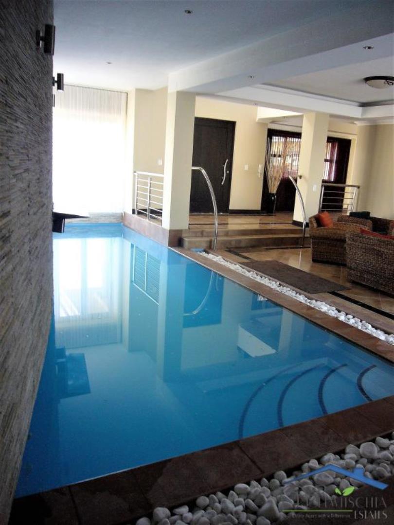 768515_mini_Pool_3.JPG